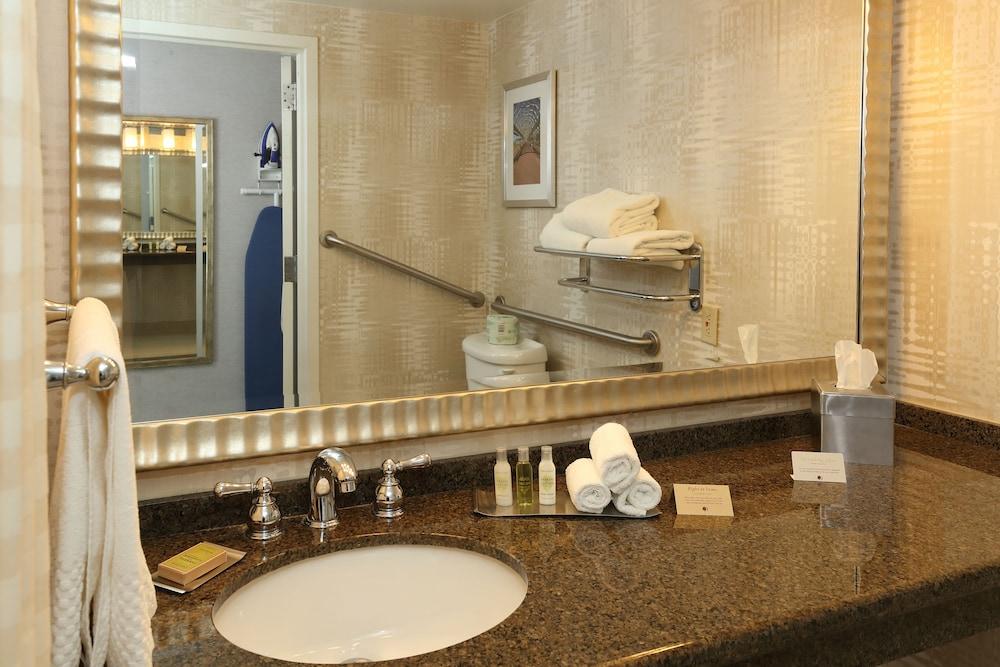 Hotel Doubletree By Hilton Boston/Westborough Esterno foto