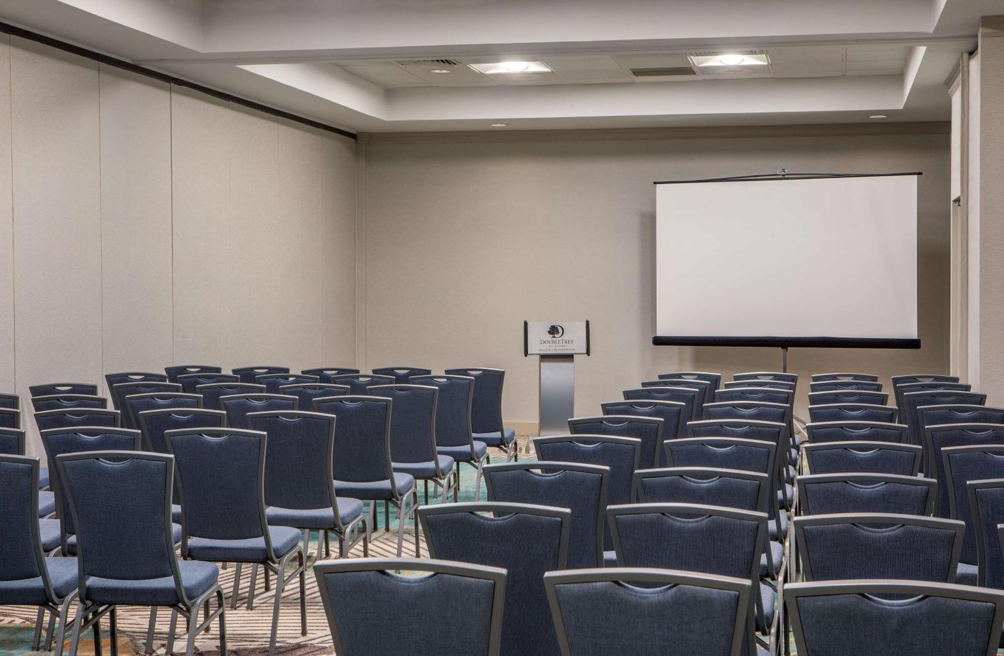 Hotel Doubletree By Hilton Boston/Westborough Esterno foto