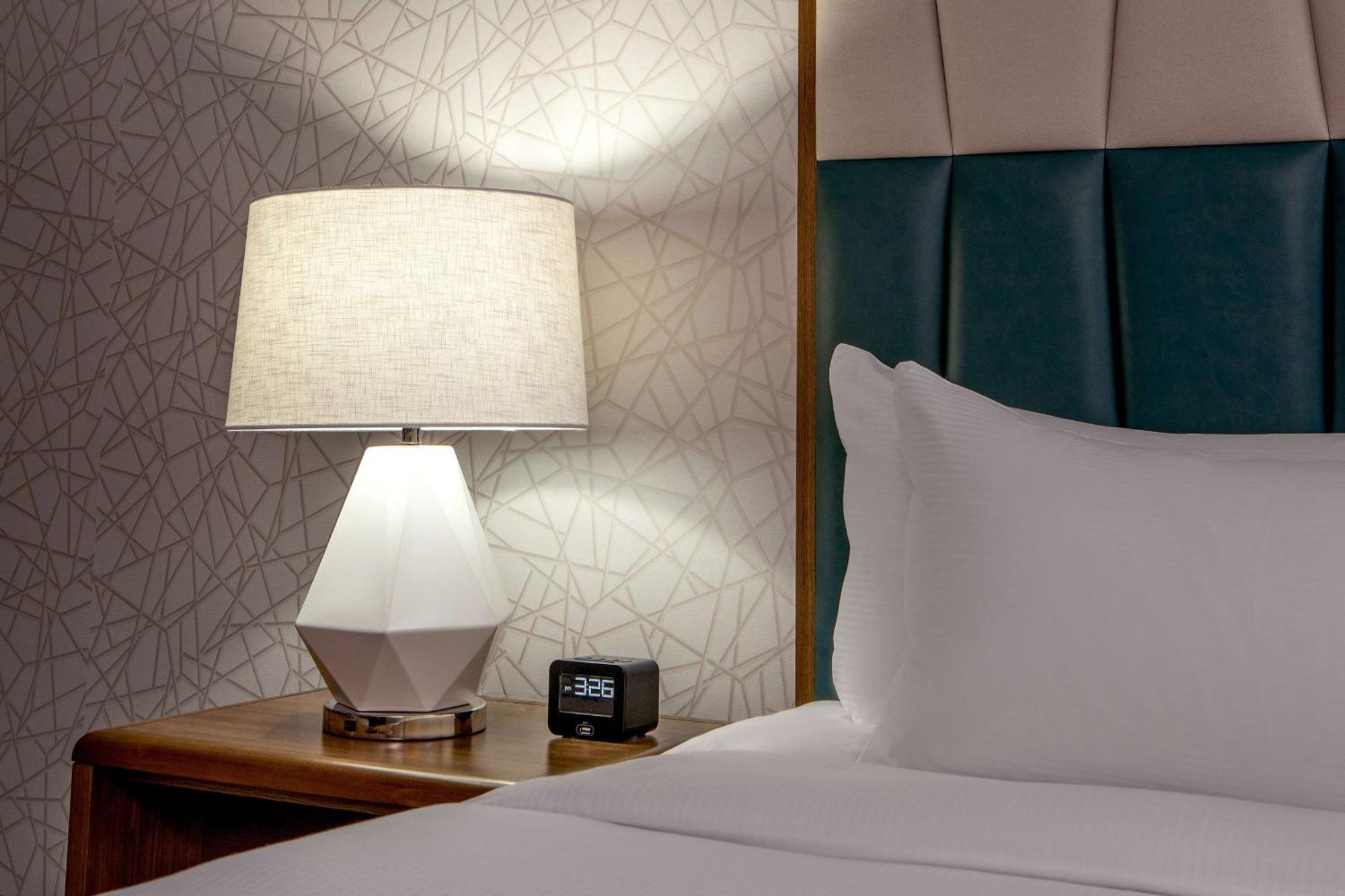 Hotel Doubletree By Hilton Boston/Westborough Esterno foto