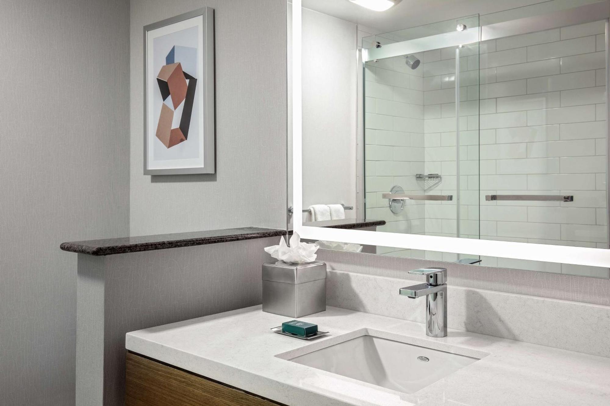 Hotel Doubletree By Hilton Boston/Westborough Esterno foto