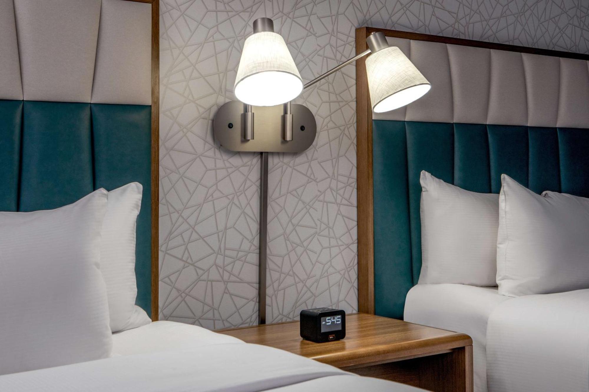 Hotel Doubletree By Hilton Boston/Westborough Esterno foto