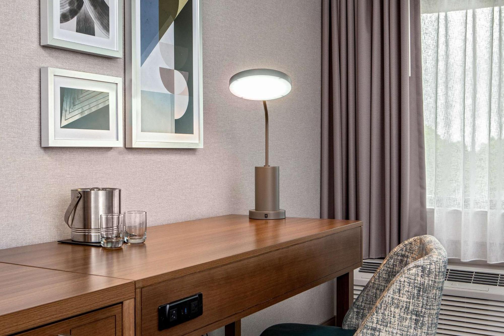 Hotel Doubletree By Hilton Boston/Westborough Esterno foto