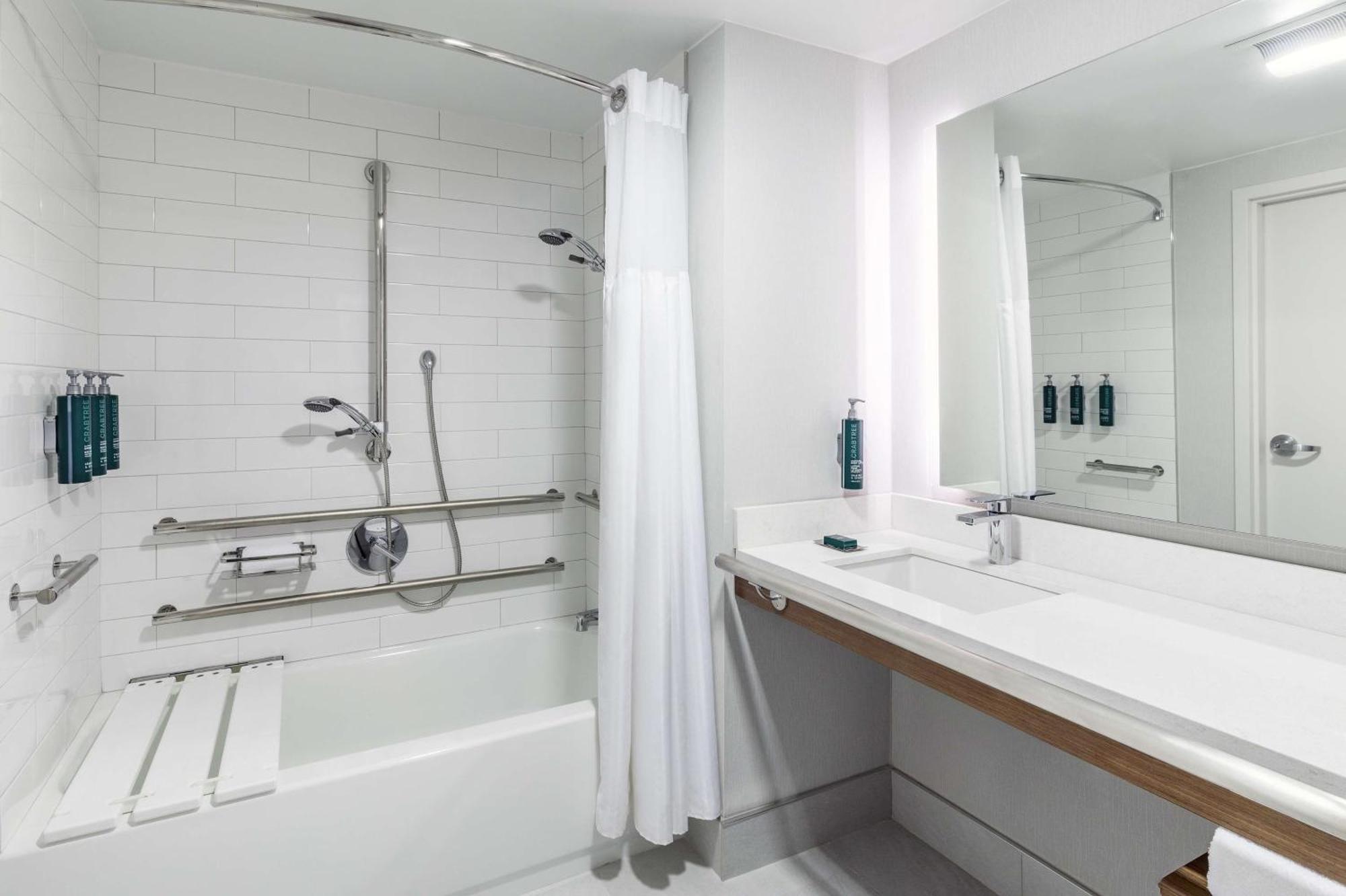 Hotel Doubletree By Hilton Boston/Westborough Esterno foto