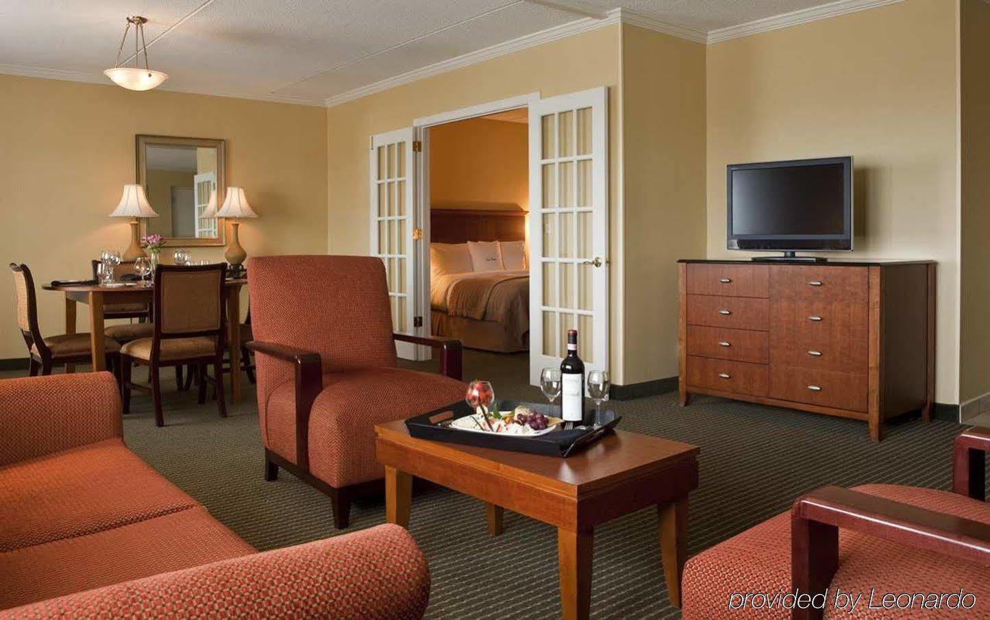 Hotel Doubletree By Hilton Boston/Westborough Esterno foto
